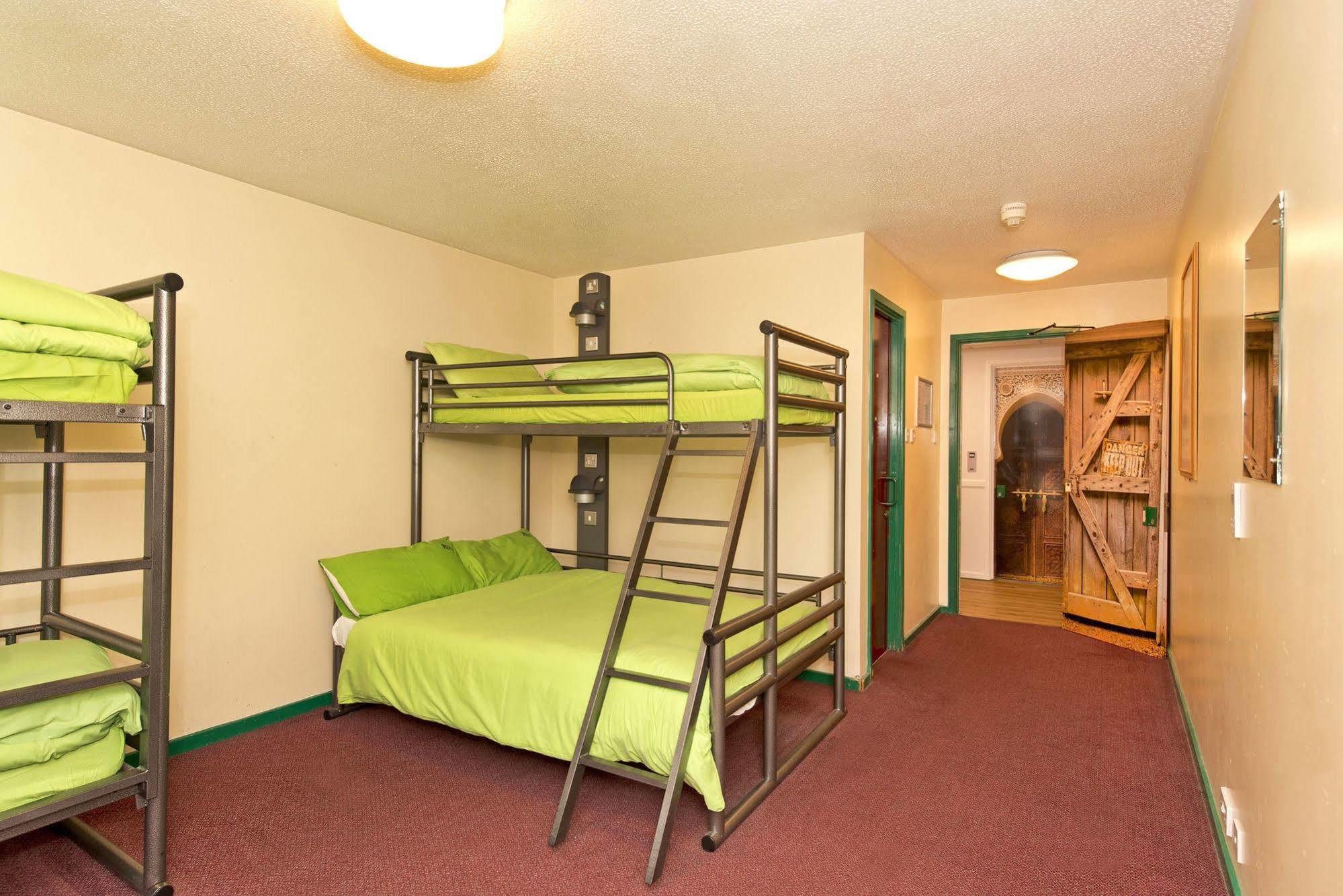 Yha Liverpool Albert Dock Hostel Bagian luar foto